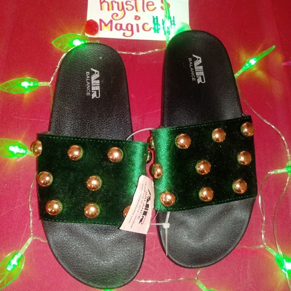 SALE😊🎈🎉🎊🎆🎆GREEN OLIVE SLIDES - Picture 2 of 2